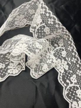 2 5/8 YD Polyester Lace Vintage - White