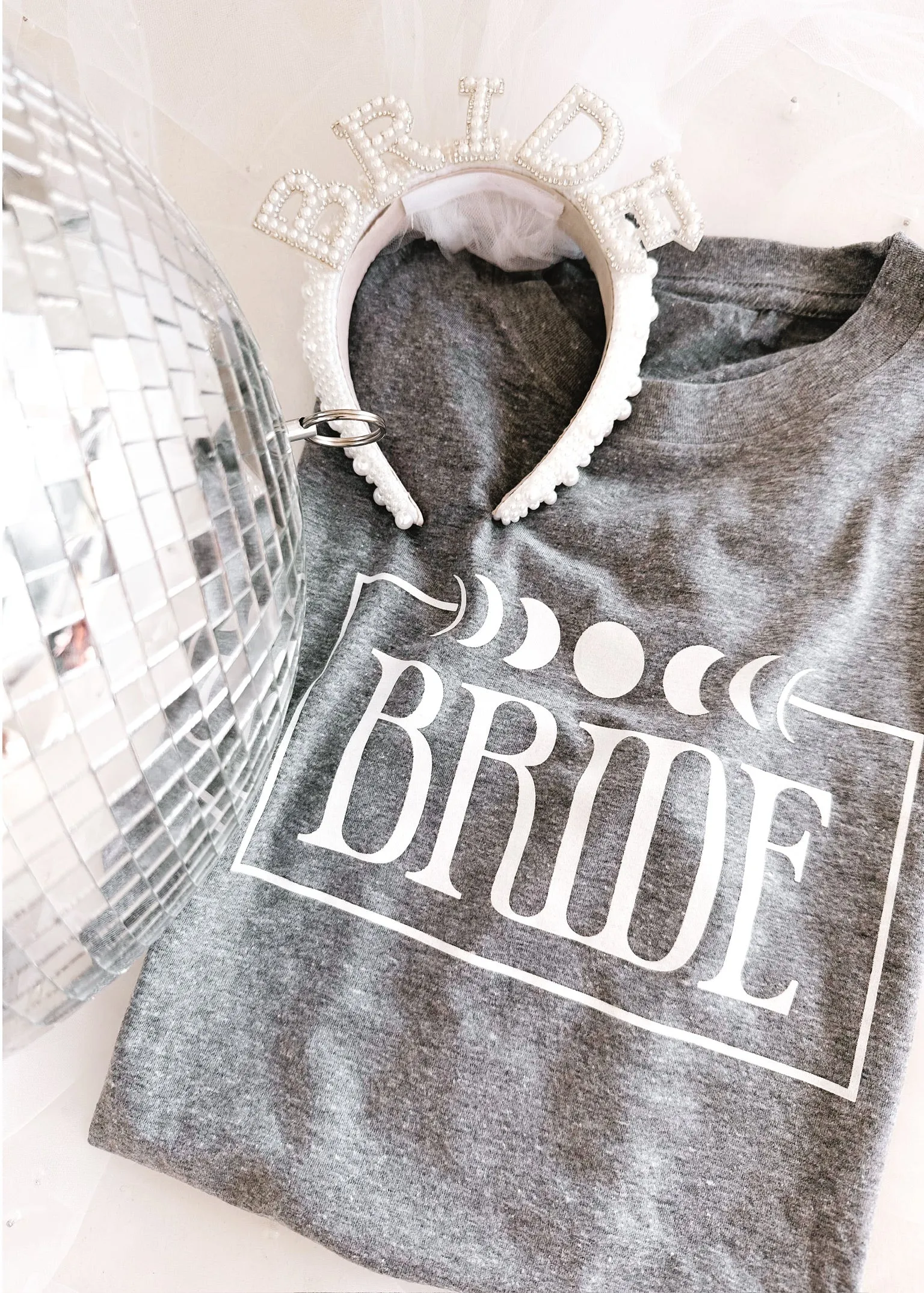 IN MY BRIDE PHASE SIDE SLIT TEE