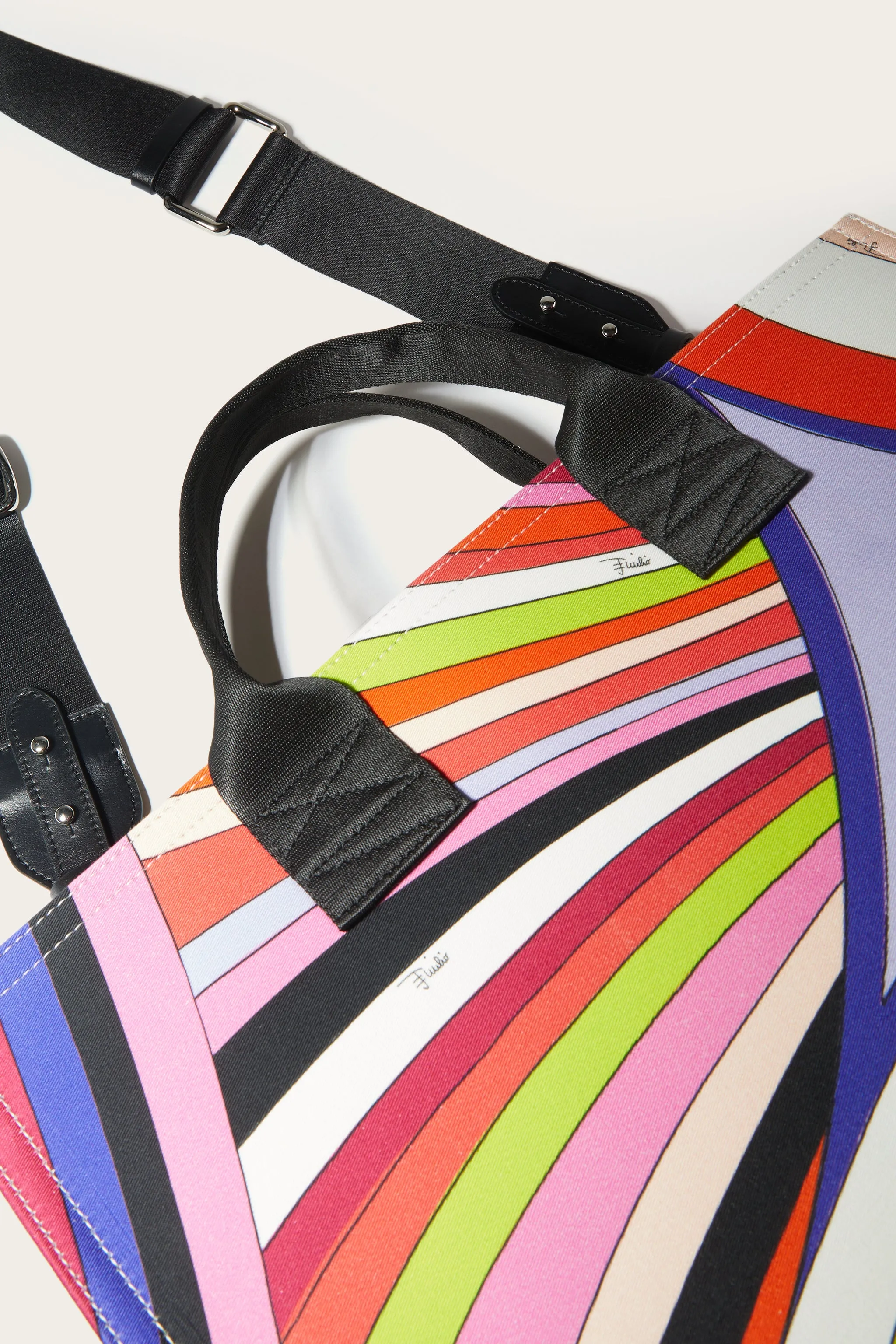 Iride-Print Changing Bag